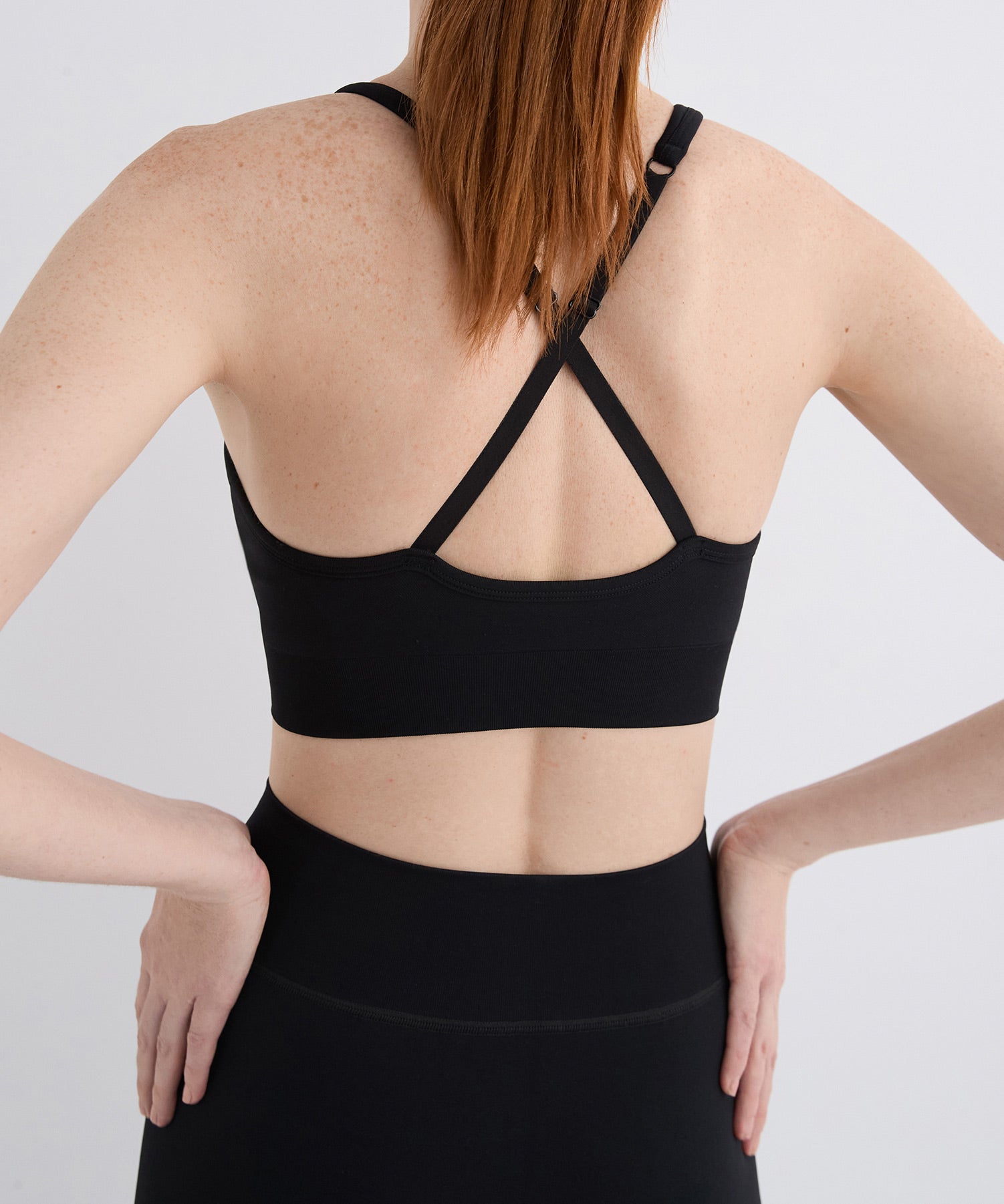 Performance High Neck Sports Bra - Black