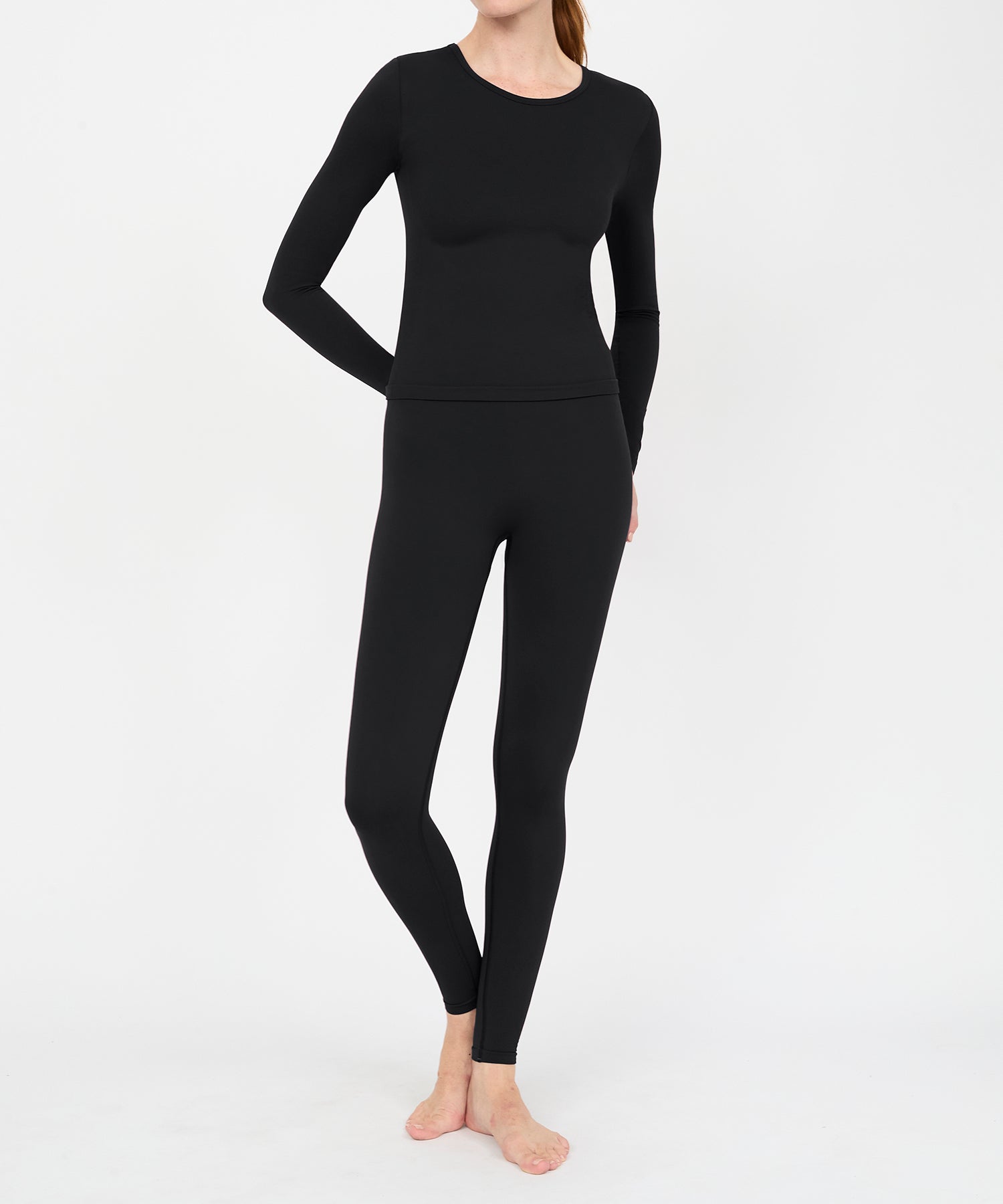 Form Movement Long Sleeve Tee - Black