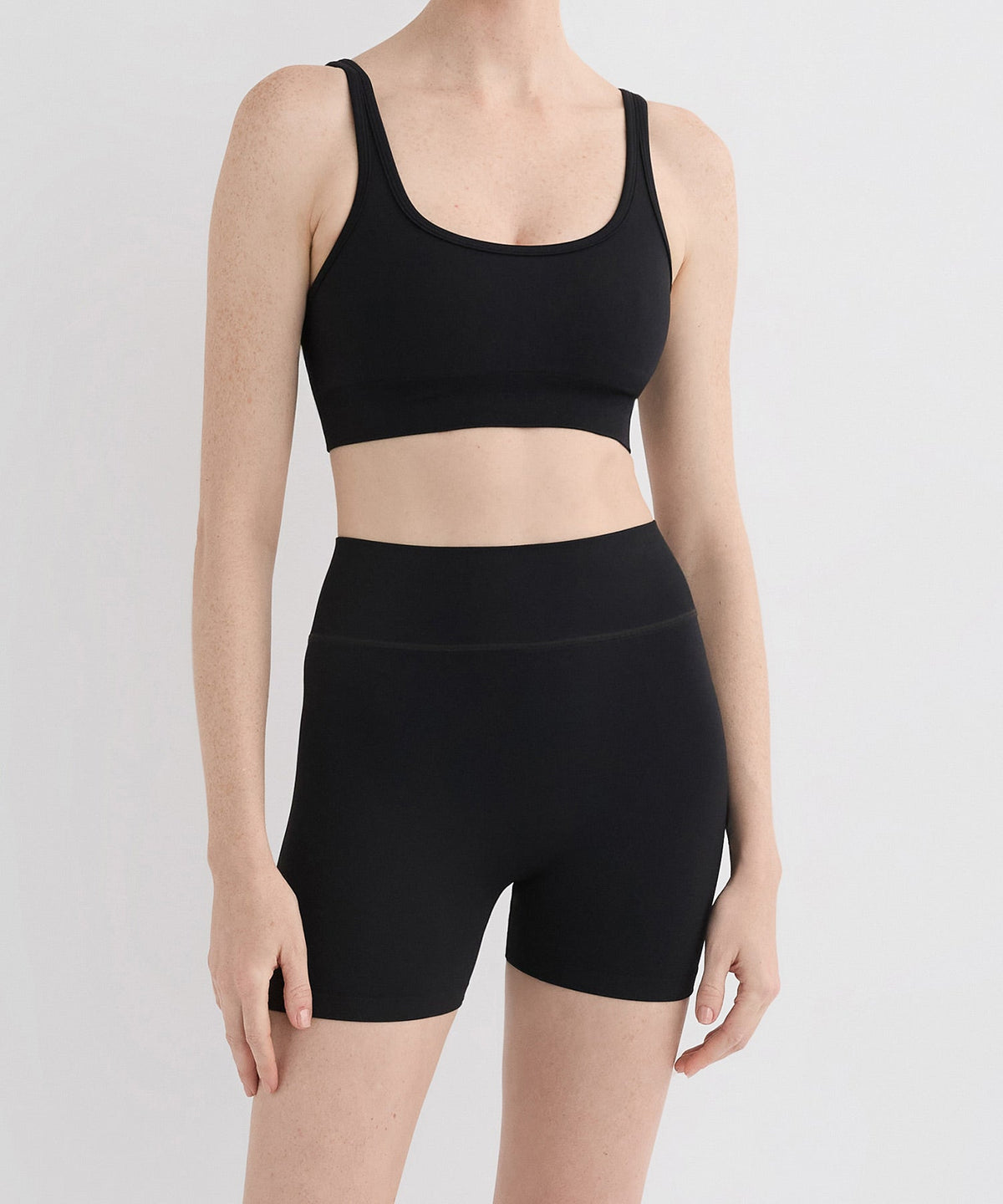 Performance Mid Rise 2" Short - Black