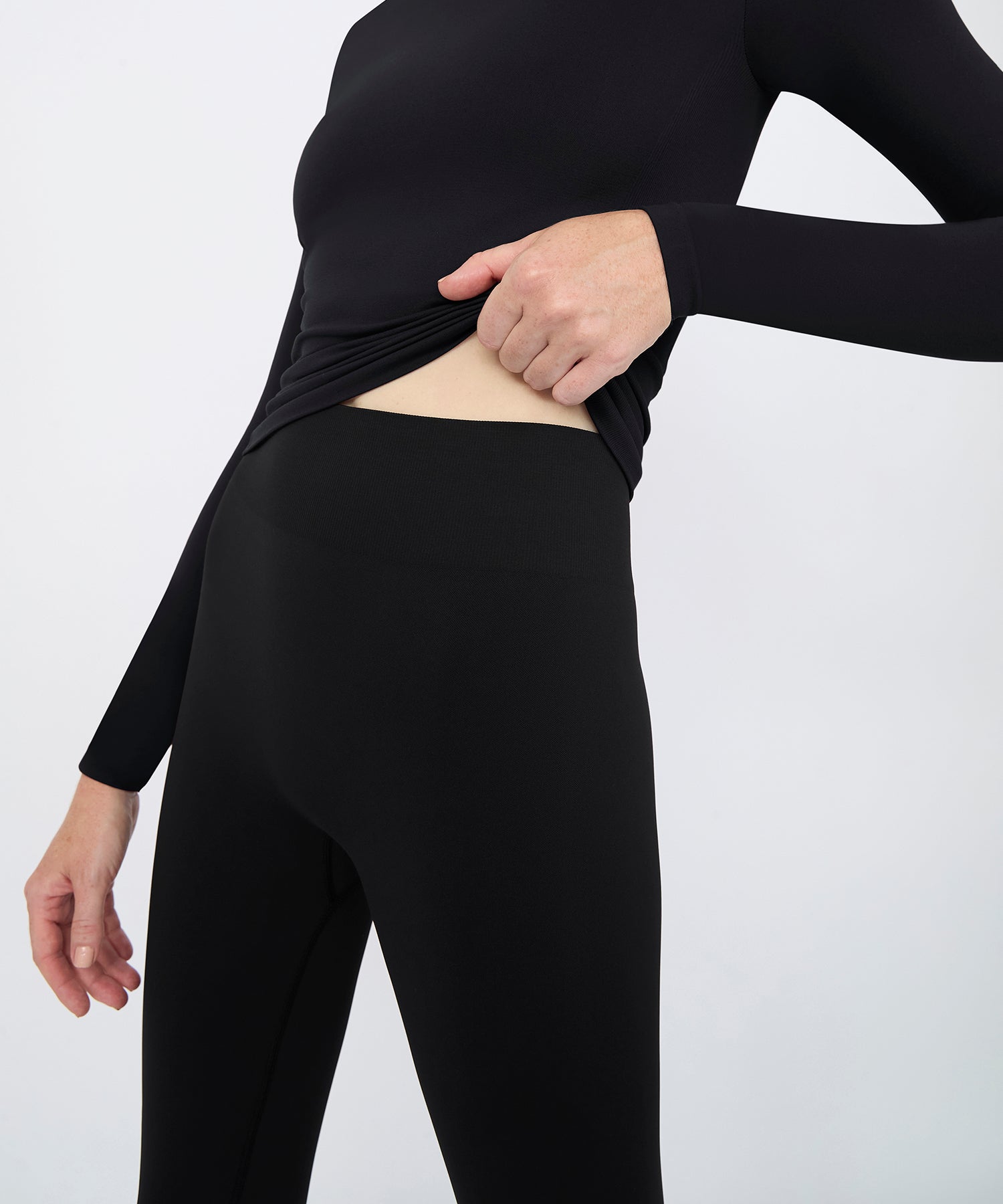 Form Movement High Rise Legging 25" - Black