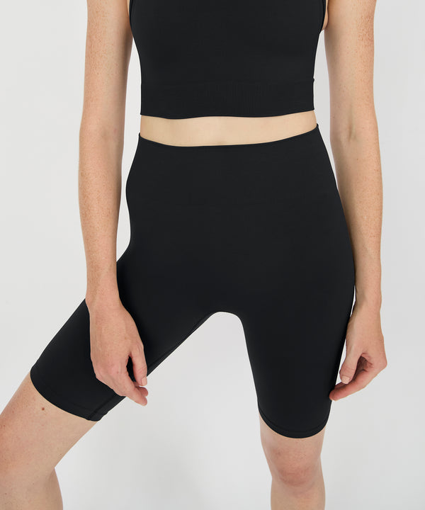 Form Movement Biker Short 6" - Black