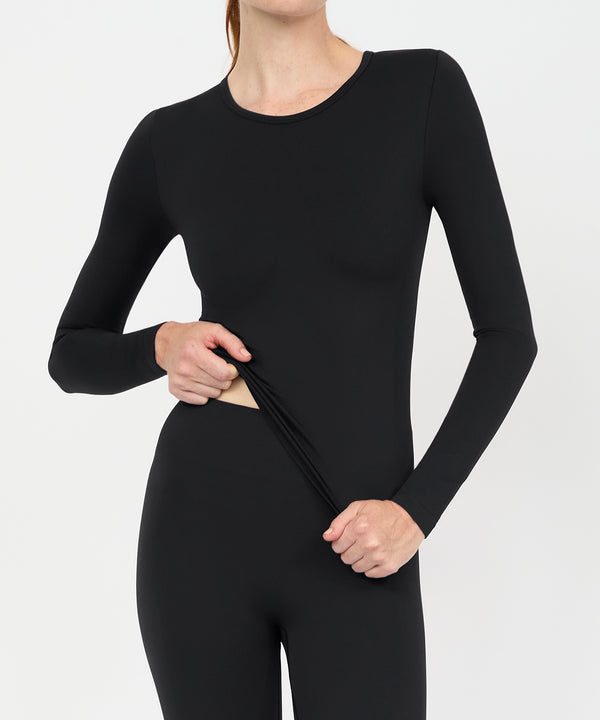 Form Movement Long Sleeve Tee - Black